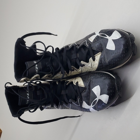 Under Armour Other - Under Armor Football Cleats